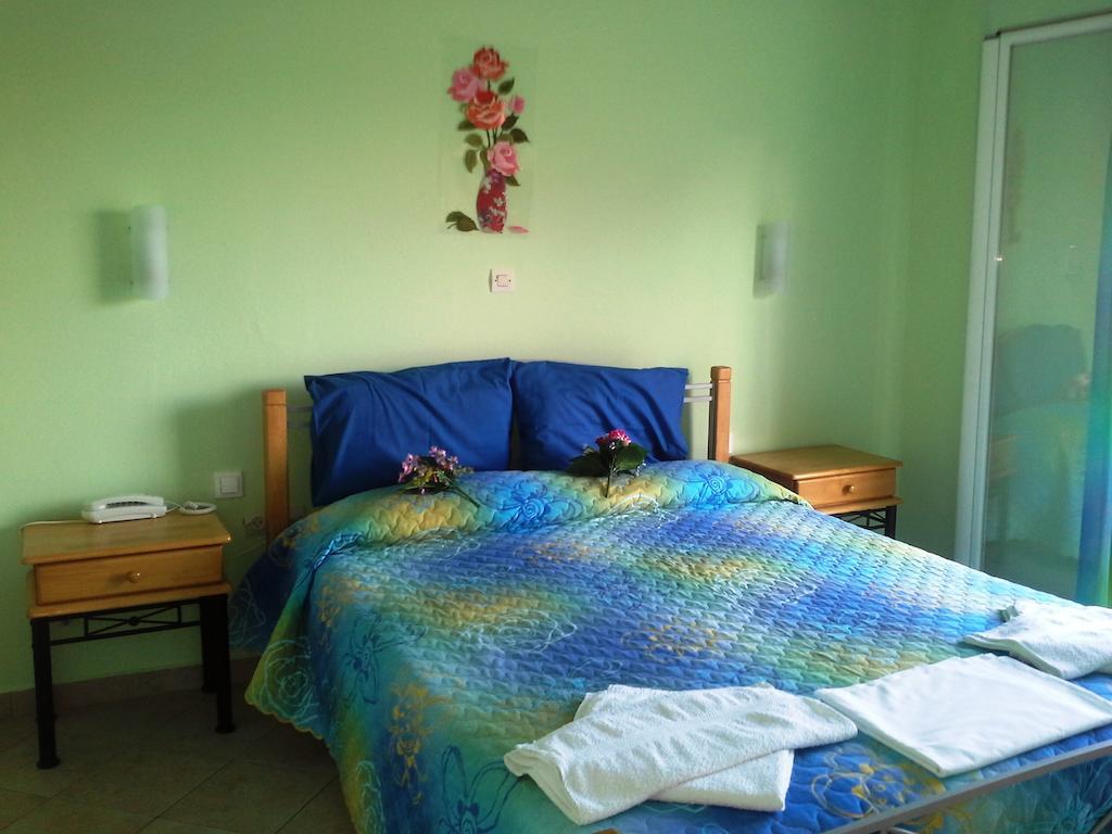 Apergis Rooms Ermoupoli Luaran gambar